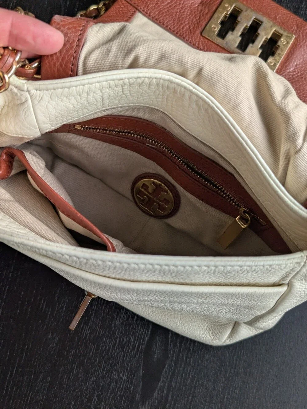 Tory Burch Turn-Lock 2-Way Chain Link Purse - Picture 8 of 12